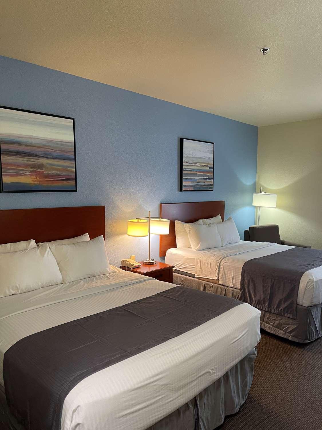 Best Western Coffeyville Central Business District Inn And Suites Экстерьер фото