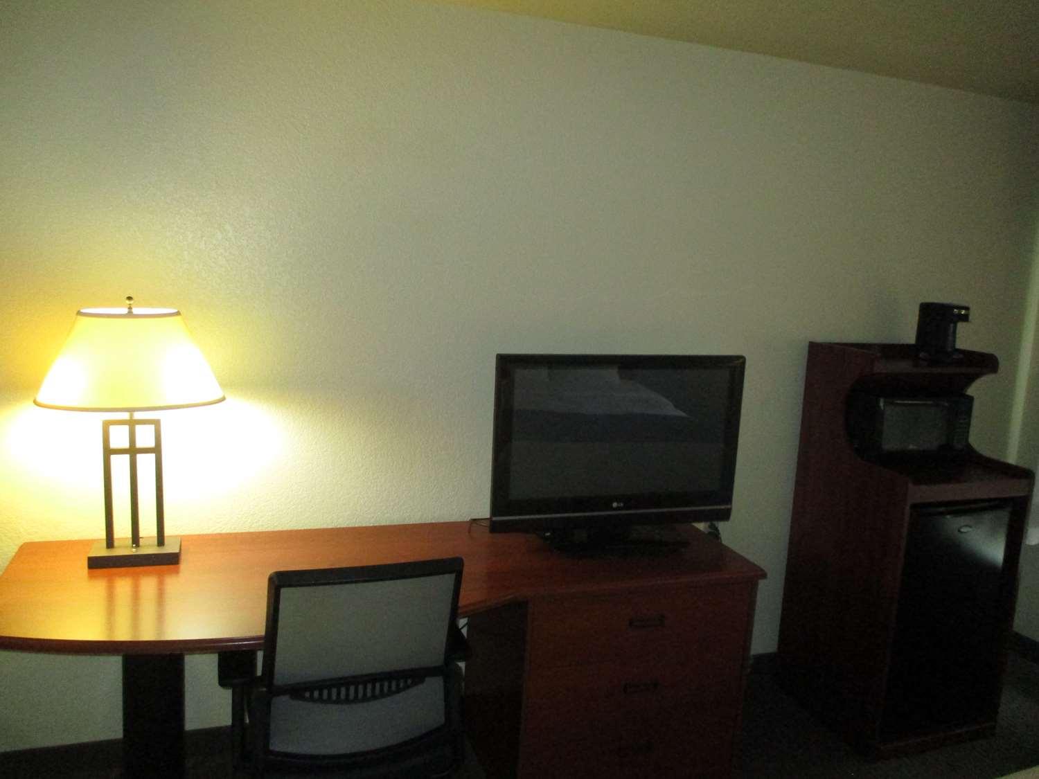 Best Western Coffeyville Central Business District Inn And Suites Экстерьер фото