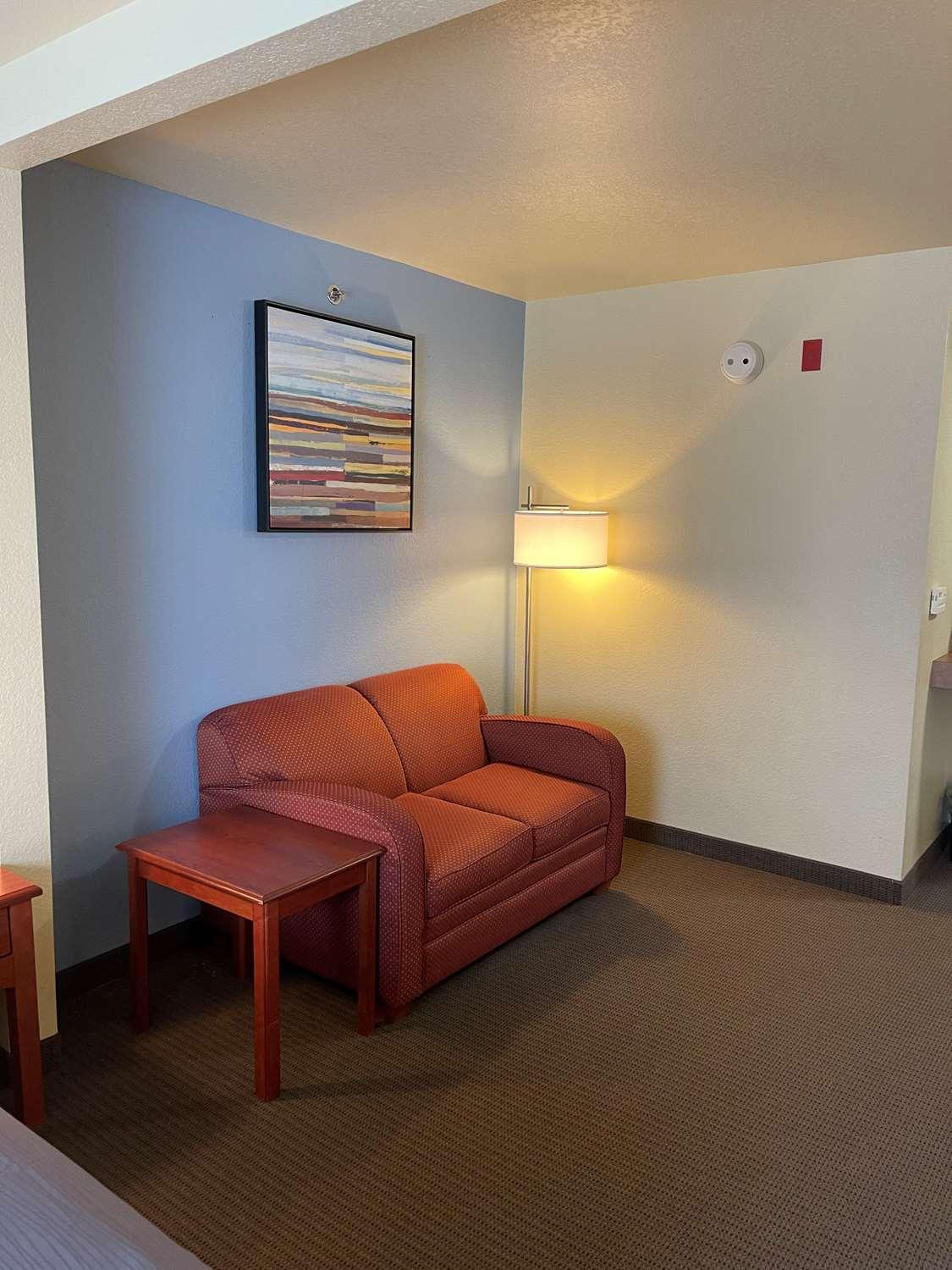 Best Western Coffeyville Central Business District Inn And Suites Экстерьер фото