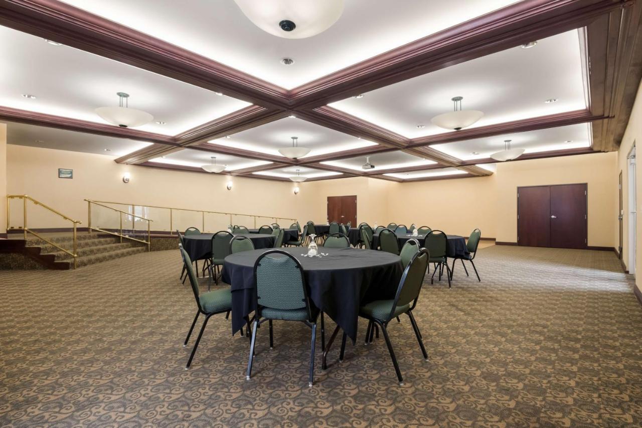 Best Western Coffeyville Central Business District Inn And Suites Экстерьер фото